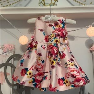 Amazingly Adorable 2T Dress💖💝